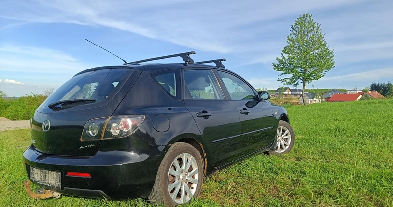Mazda 3 cena 6000 przebieg: 245200, rok produkcji 2006 z Rzeszów małe 137